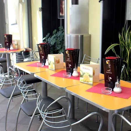 City-hotel Отель